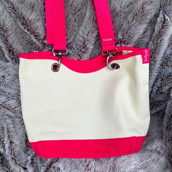 Handbags - Pink Thirty One Canvas Crew tote bag. Great for the beach!